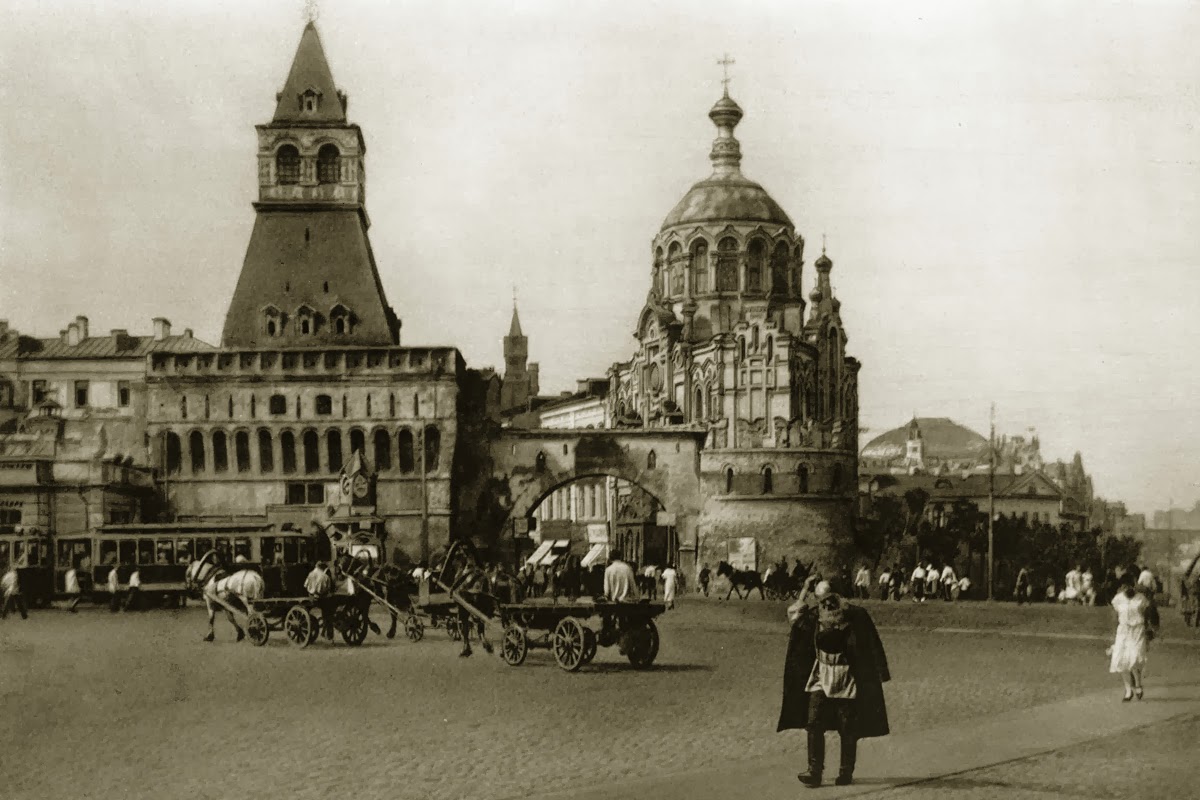 Лубянская площадь 1917 года